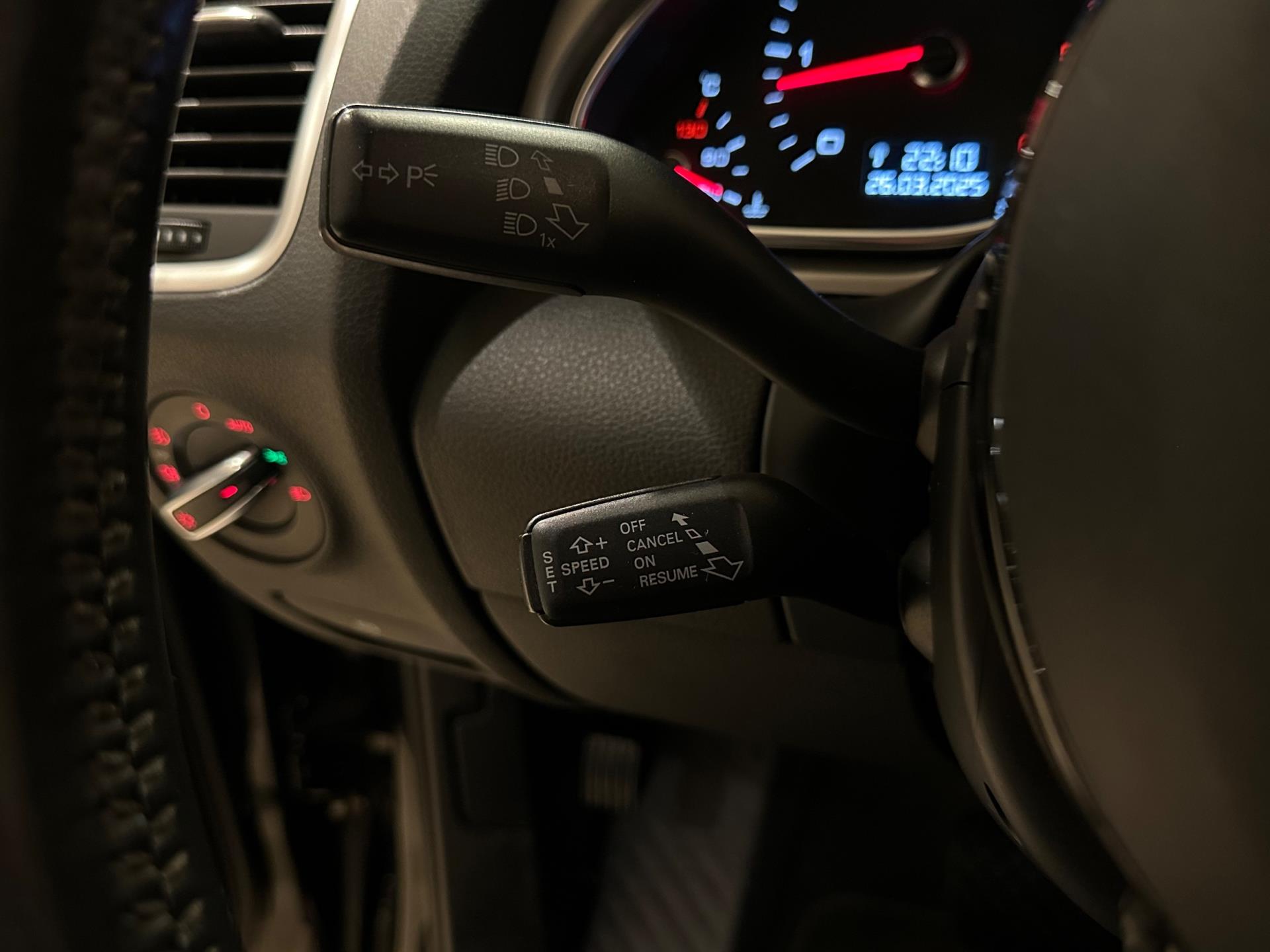 43767788-36.jpg