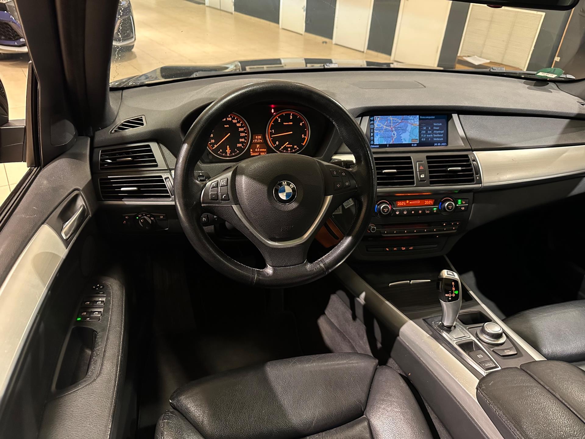 45229055-16.jpg