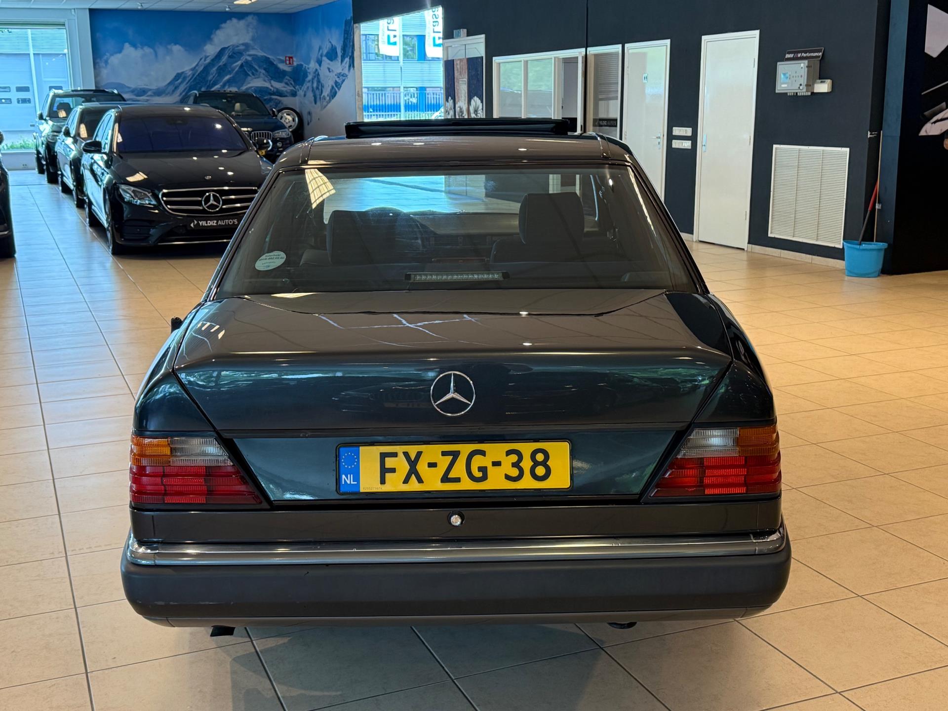 46484233-7.jpg