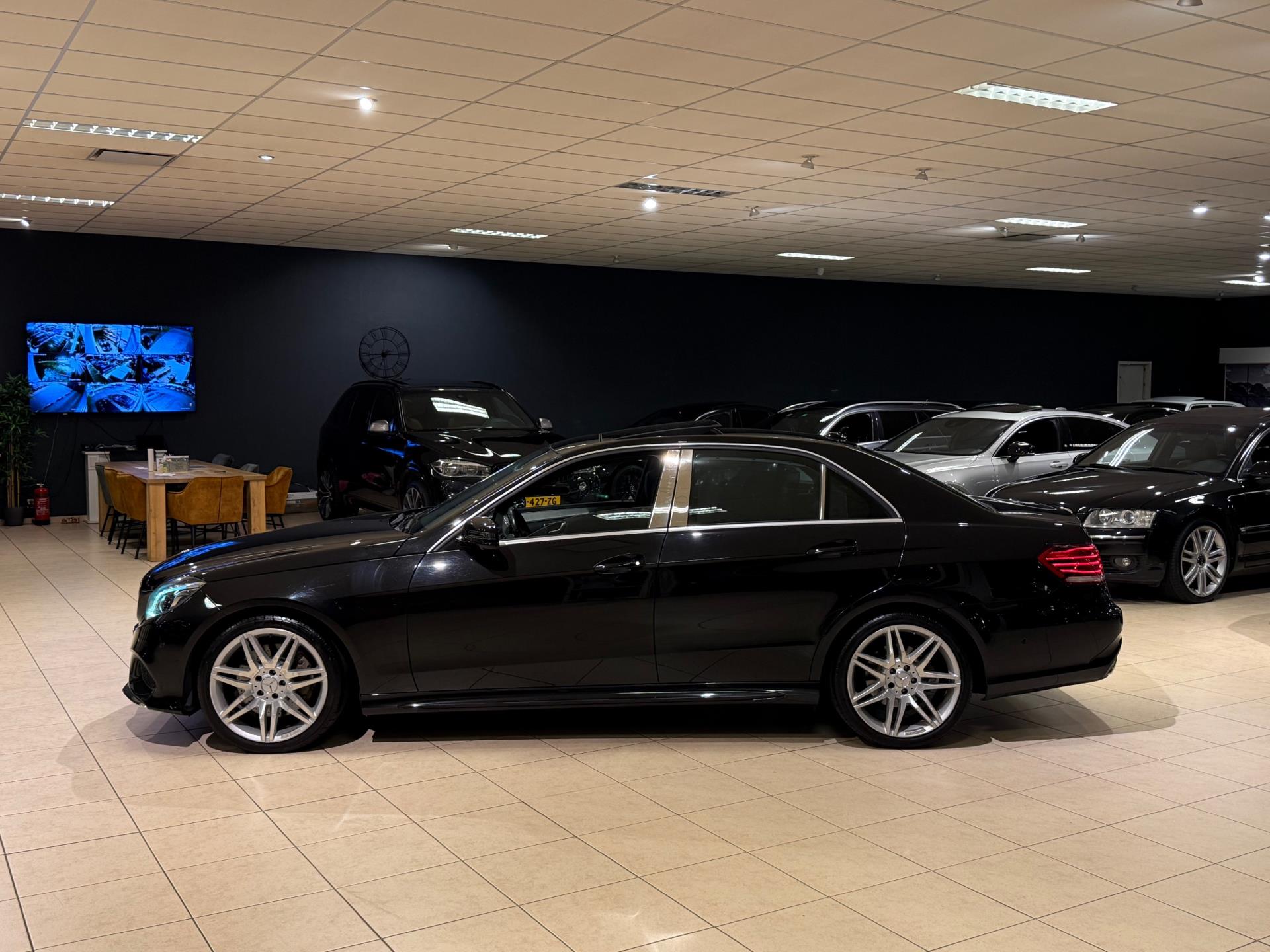 46895748-8.jpg