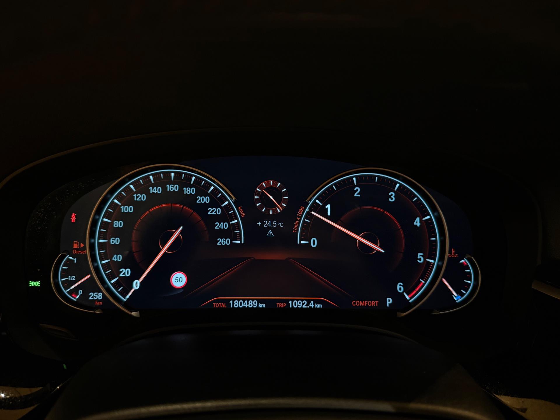 47262389-27.jpg