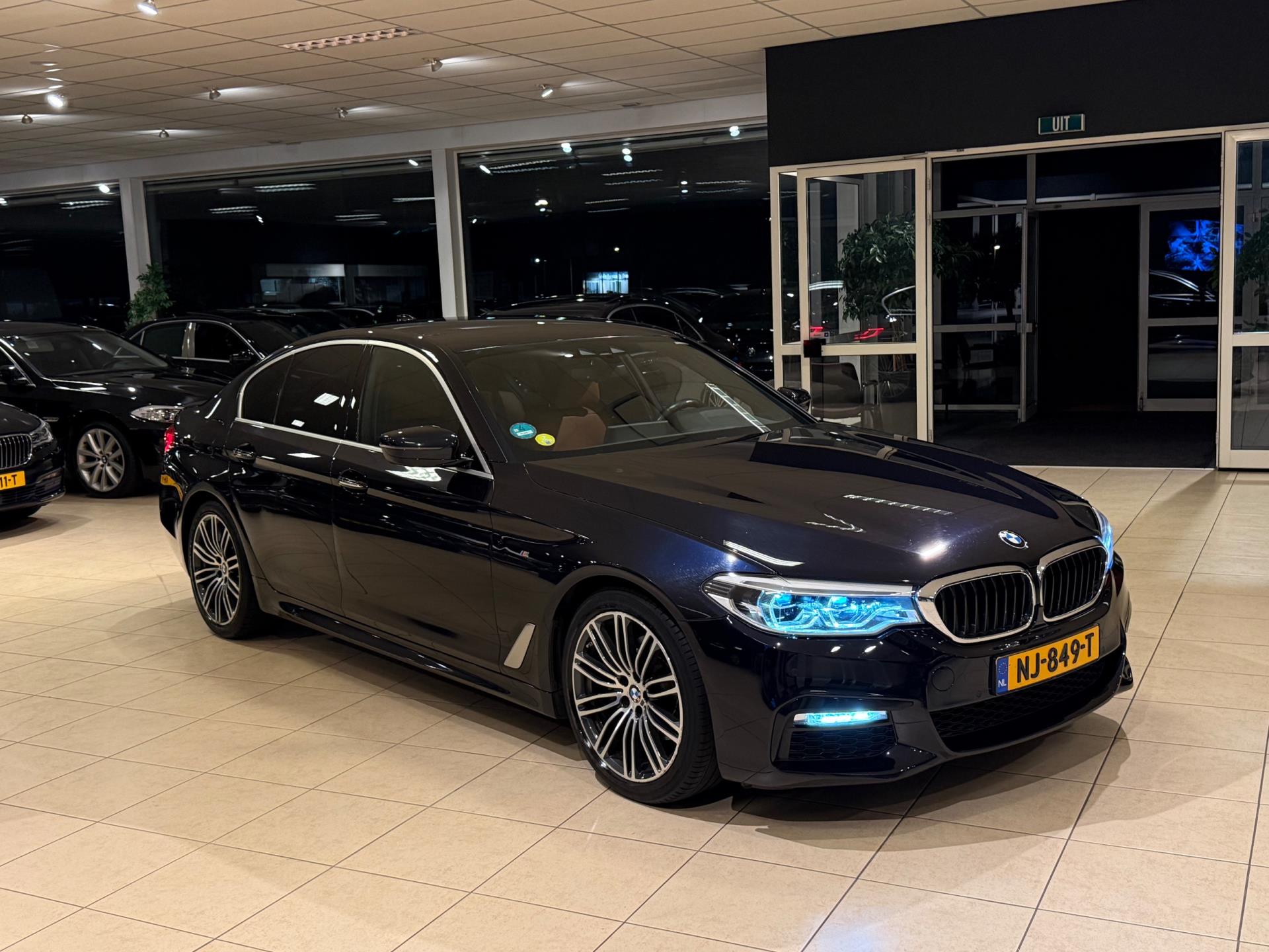 47262676-5.jpg