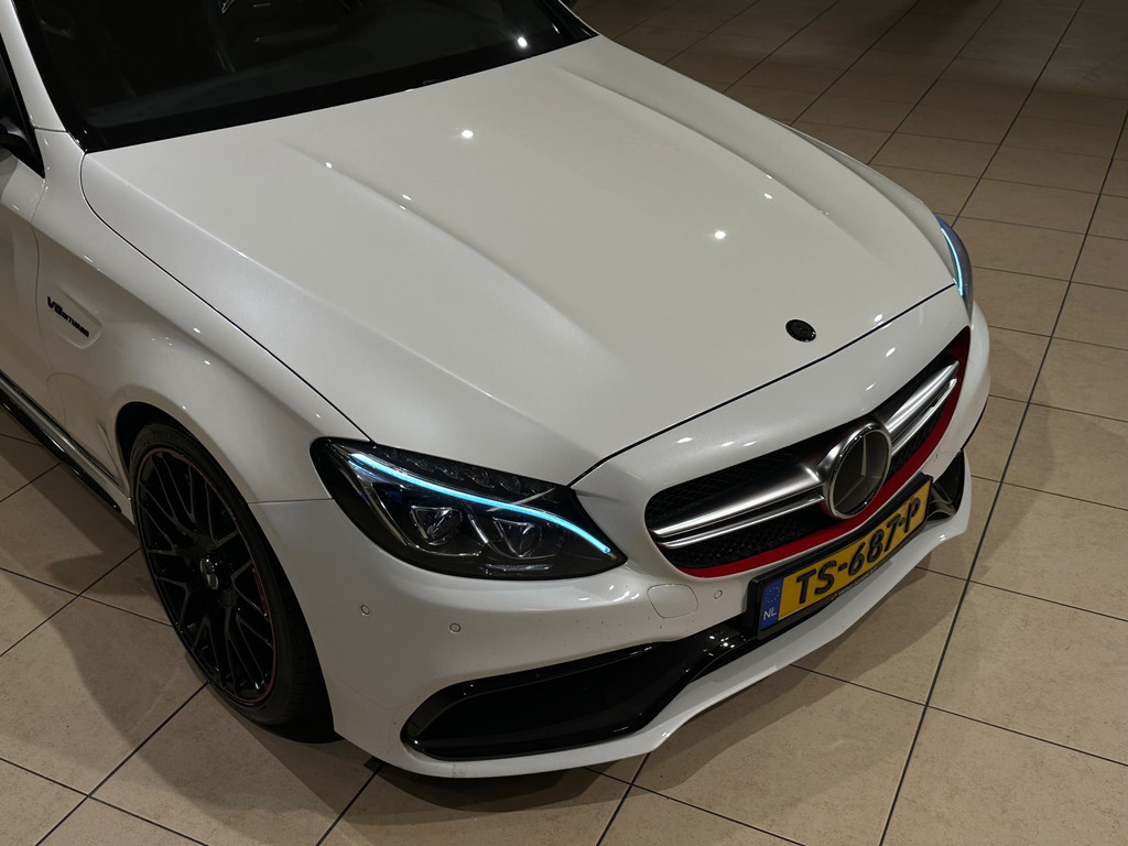 55147665-5.jpg